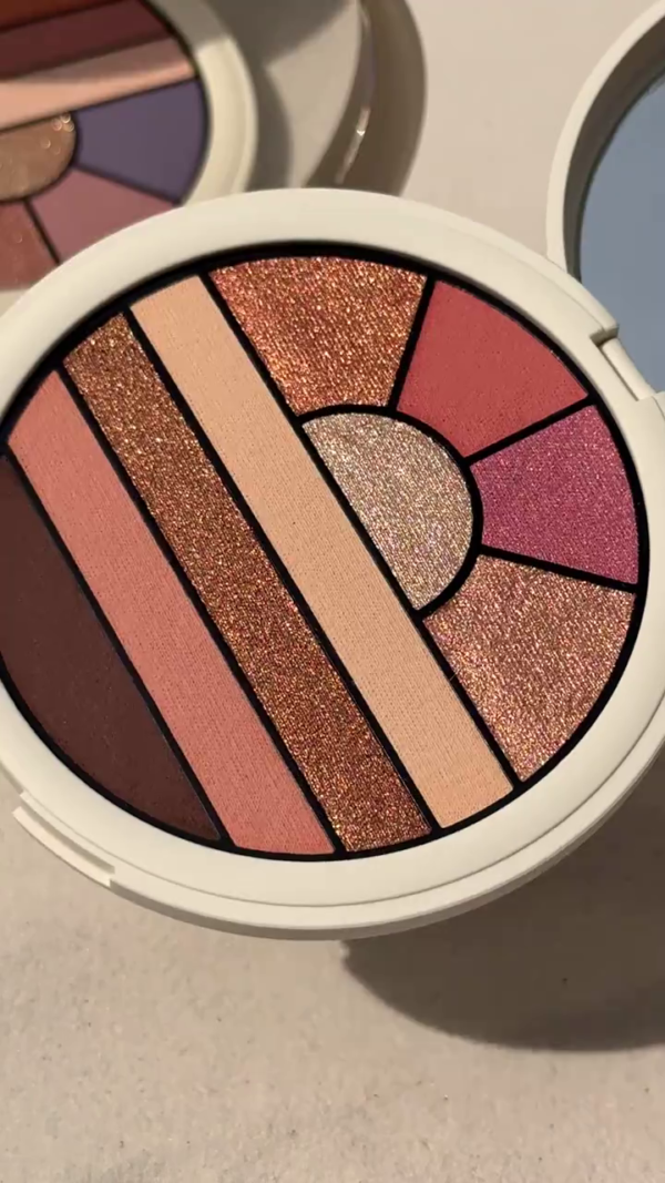 Radiant Multi-Finish Eyeshadow Wheel with Sunset Coppers, Rosy Metallics & Matte Neutrals for Bold & Warm Eye Looks And Matte Bronzer Collection of Natural Shades for a Sculpted, Beach-Glow Effect