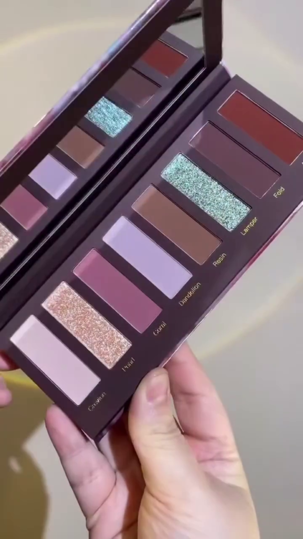 8-Shade Multi-Finish Eyeshadow Palette Featuring Matte, Shimmer & Glitter Textures – Includes Unique Shades like Coral, Dandelion, Resin, Lamper & More for Versatile Day-to-Night Looks