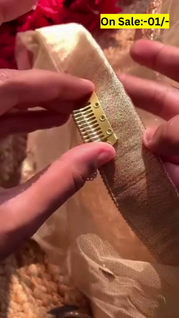 Durable and Easy-to-Use Metal Fabric Clips for Secure Attachment of Sarees, Scarves, and Other Fabrics - Image 2