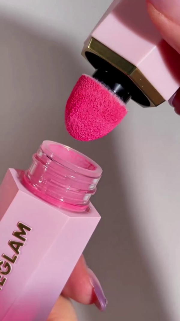 Cream-to-Powder Soft Matte Liquid Blush with Built-in Sponge Applicator – Highly Pigmented, Blendable Formula in Vibrant Rosy and Berry Shades for a Flawless Natural Finish - Image 3