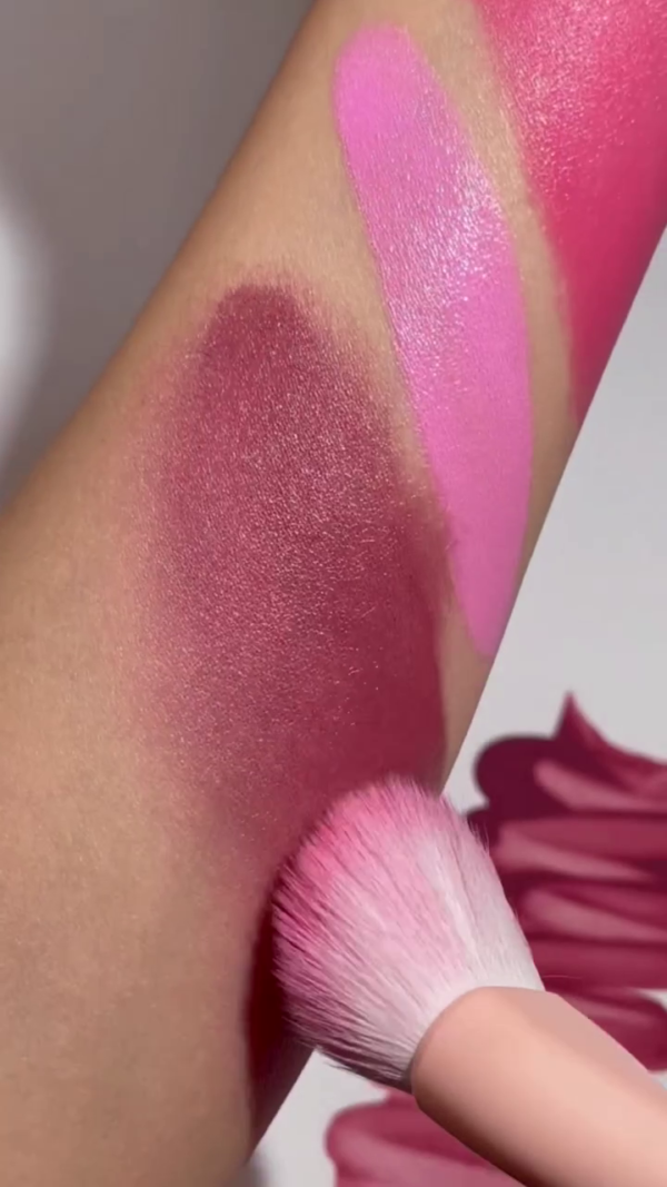 Cream-to-Powder Soft Matte Liquid Blush with Built-in Sponge Applicator – Highly Pigmented, Blendable Formula in Vibrant Rosy and Berry Shades for a Flawless Natural Finish - Image 2