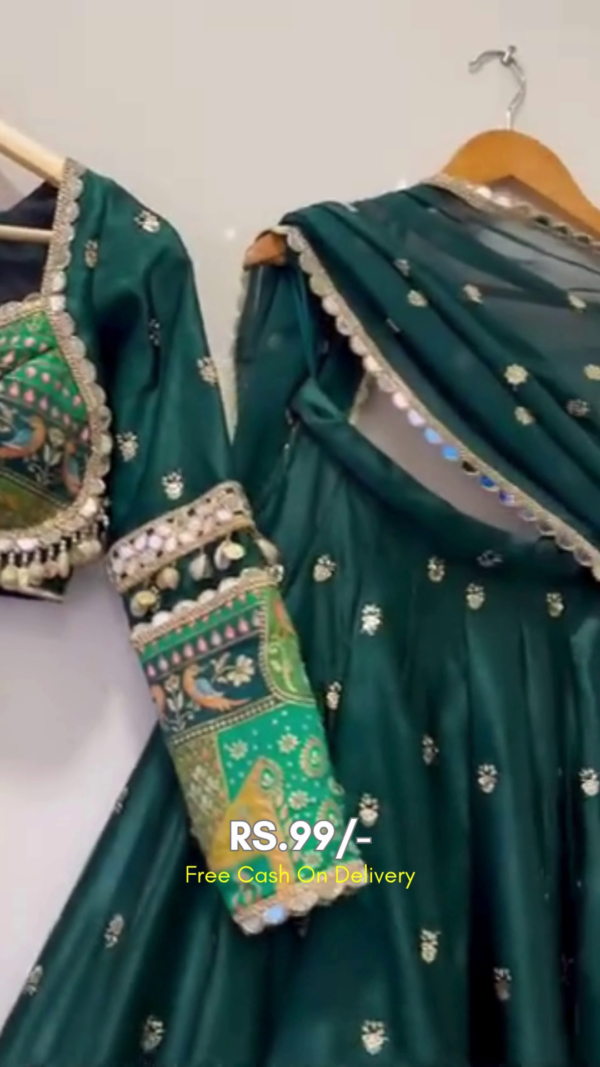 Traditional Dark Green Embroidered Lehenga Choli Set with Mirror Work and Printed Border, Paired with Coordinated Dupatta – Perfect for Weddings, Festivals, and Special Occasions - Image 3