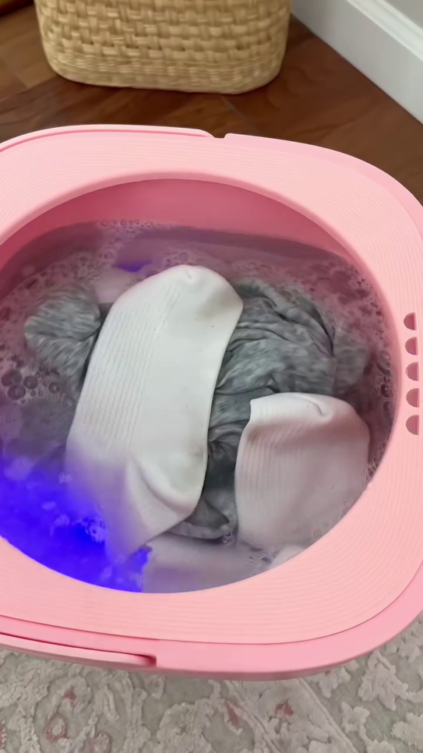 Compact Foldable Mini Washing Machine for Travel and Home Use – Portable Electric Laundry Washer with Collapsible Design, UV Sterilization, and Convenient Handle for Easy Storage and Carrying - Image 3
