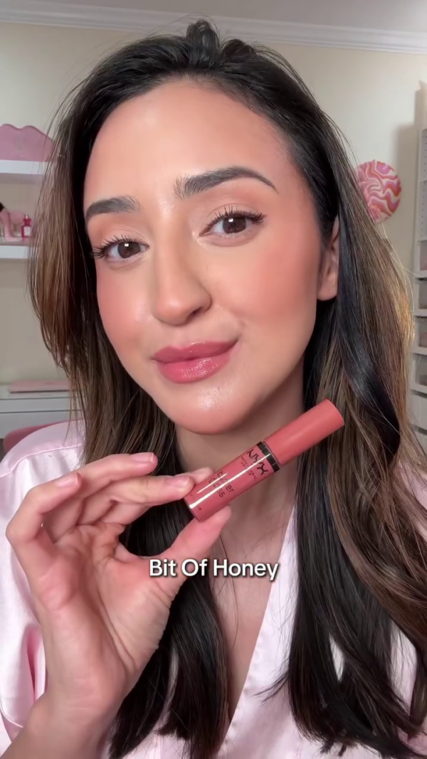 Professional Makeup Butter Gloss Nude Favorites Set Featuring Smooth, Non-Sticky, High-Shine Lip Gloss Shades Like Bit of Honey for Soft, Natural Everyday Glam Look - Image 3