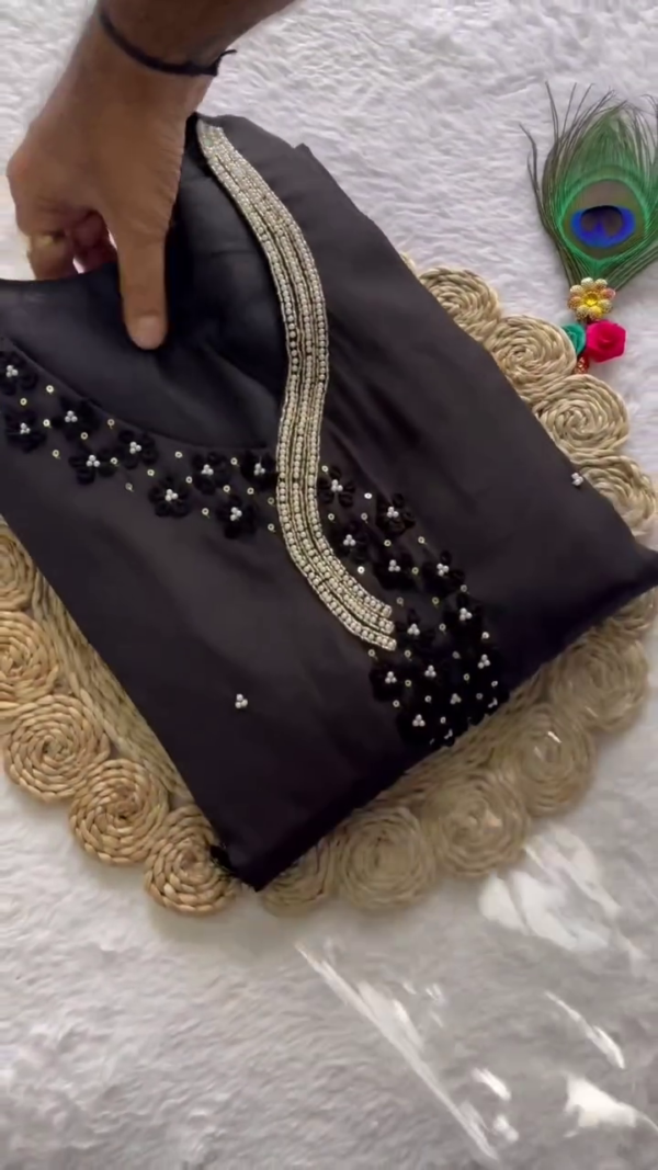 Elegant Black Kurti Set with Intricate Bead Embellishments and Printed Floral Dupatta – Gold Zari Border Detailing for a Classic Ethnic Look