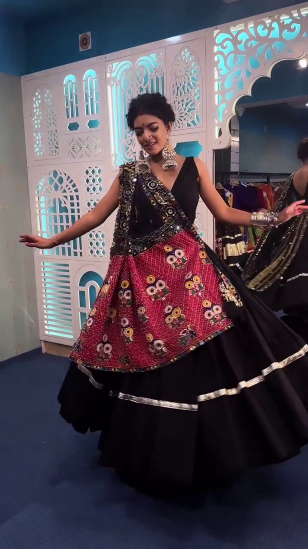 Black & Red Navratri Lehenga Choli with Mirror Work and Floral Embroidered Dupatta – Festive Garba Outfit