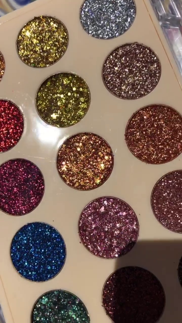 Stunning Glitter Eyeshadow Palette with a Variety of Shimmering Shades in Bold Colors for Sparkling Eye Looks - Image 2