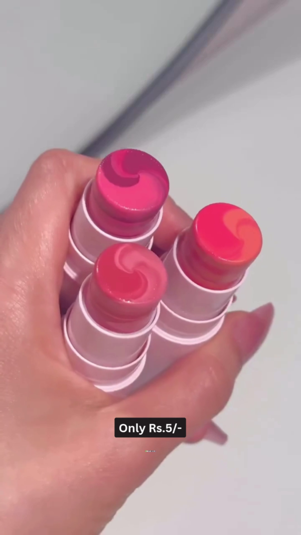 Set of 3 Creamy Lipsticks in Gorgeous Shades of Pink and Red with Smooth Application - Image 2