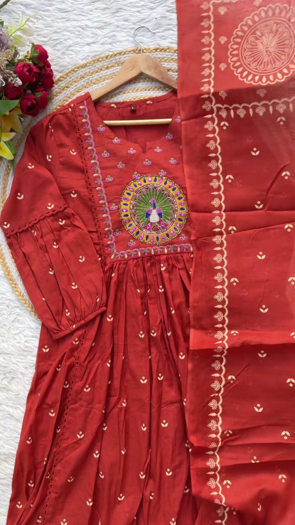 Red Embroidered Kurti with Beautiful Peacock Motif and Intricate Floral Detailing on the Sleeves, Paired with a Coordinated Embroidered Dupatta – Ideal for Festive Occasions