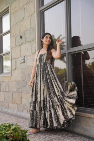 Kayla RAYON BLACK DRESS