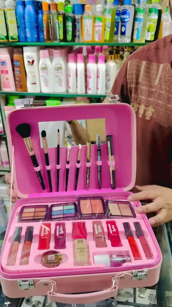Full Makeup Kit: A Complete Collection of Beauty Essentials for a ...