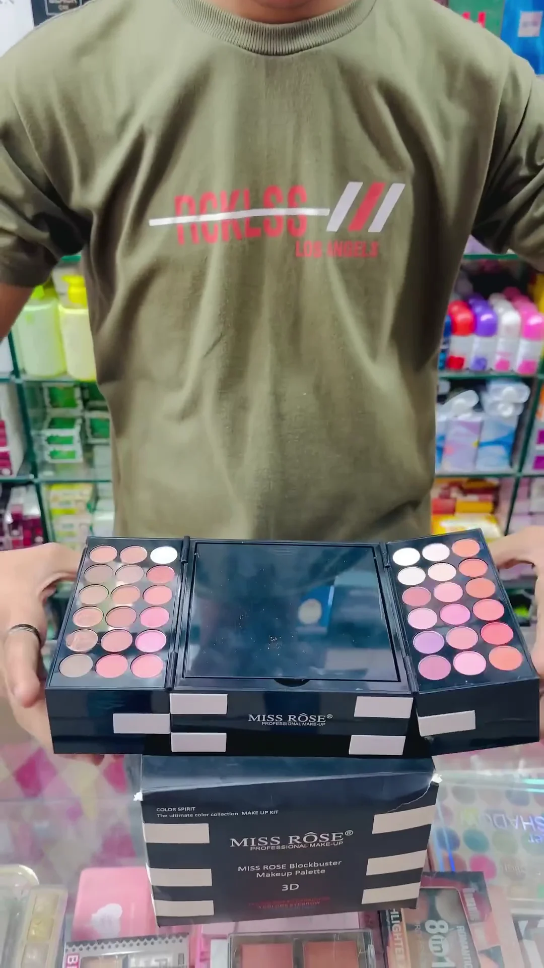 Makeup Kit: A Complete Beauty Set for Effortless Everyday and Party-Ready Looks - Image 2