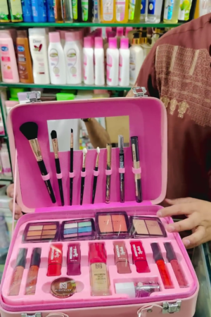 Radiant Eyeshadow Palette — Compact Travel Case