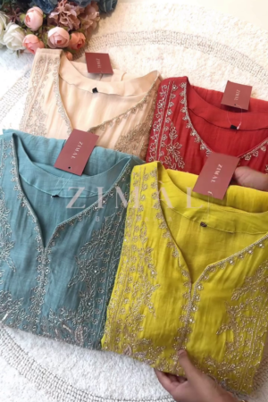 Exquisite Green Banarasi Silk Saree with Rich Gold Thread Weaving and Pallu Design