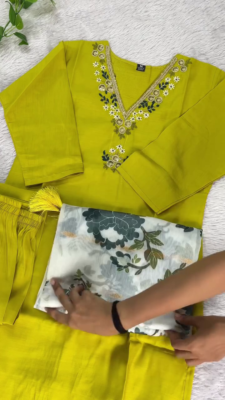 Elegant Sky Blue Organza Lehenga with Delicate Mirror Work and Net Dupatta - Image 2